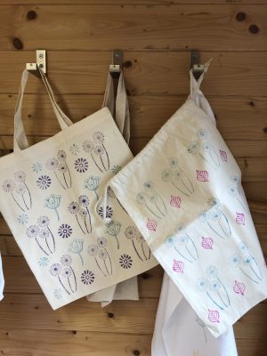 Children’s block printing tote bag workshop - Monday 11th August 10.30-12 - Image 7