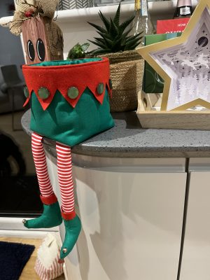 Elf basket - at the Hut - Saturday 8th November - 2-5pm - Image 4