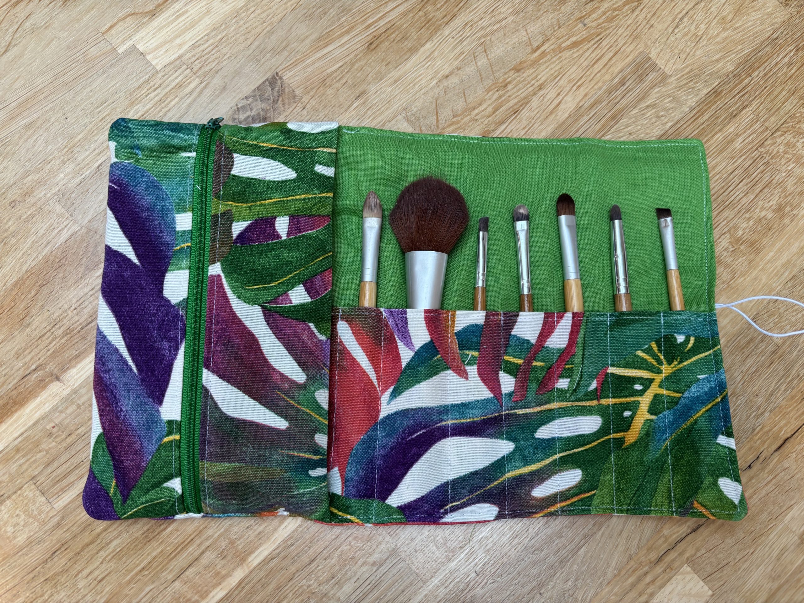 Make up roll organiser Workshop - at the Hut - Saturday 14th Feb 10-1